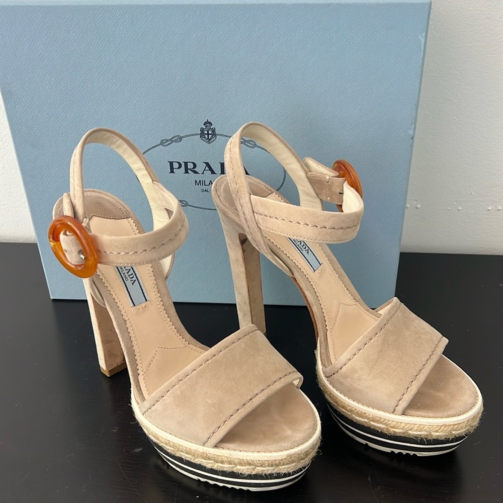 Women’s PRADA beige suede high heel/platform shoes size 8…used condition